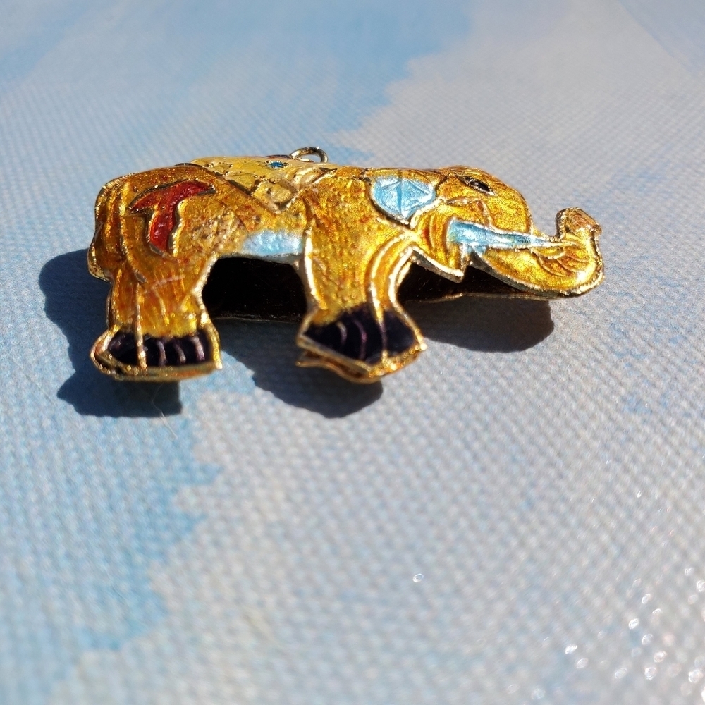 Enamel Gold Tone Elephant Pendant - Picture 6 of 9